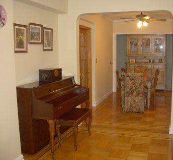 Just Reduced Sprawling  Ft. 3 Bedroom / 2 Bathroom
