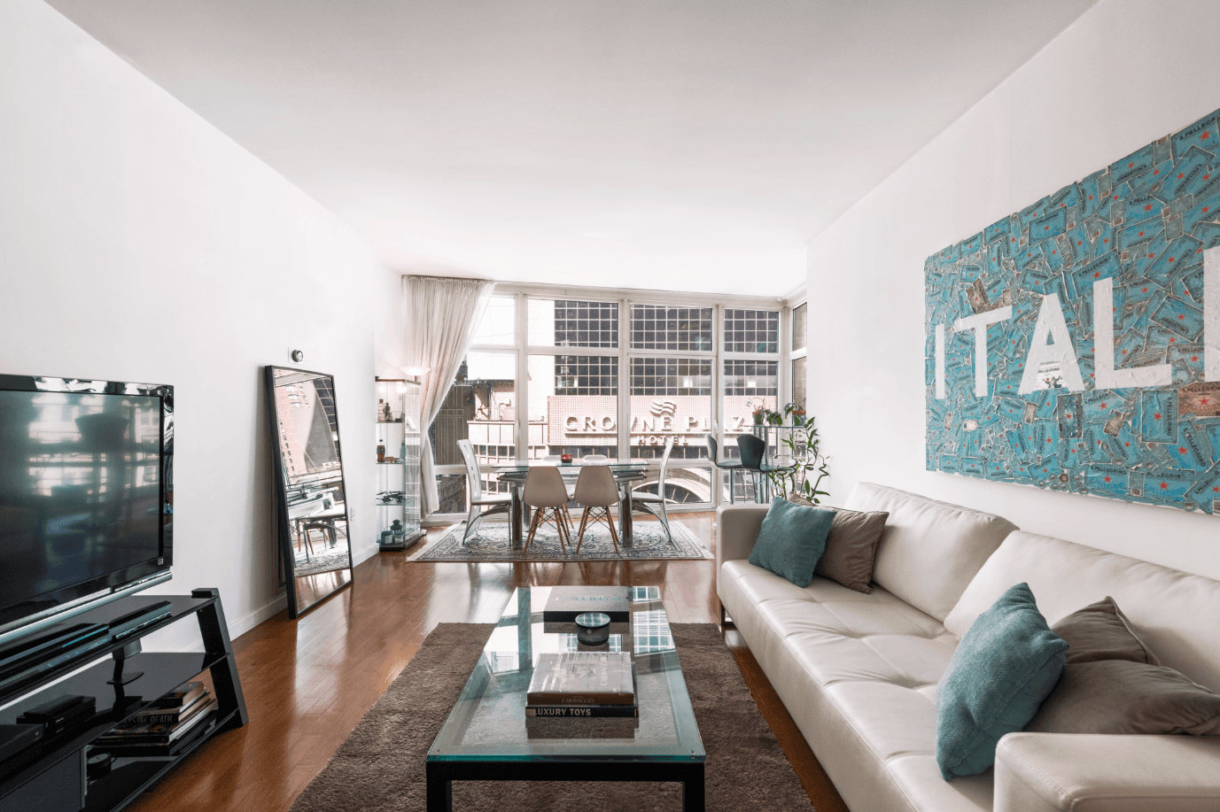Midtown West, Luxurious Convertible 3BR & 2BA Condo! Sun-Blasted, Amenities, Roof-Deck and Concierge Services!