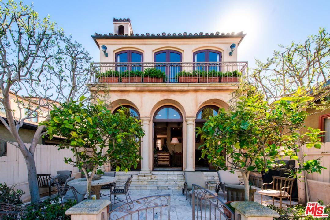 Mediterranean Masterpiece on the Venice Canals - 3 BR Single Family Los Angeles