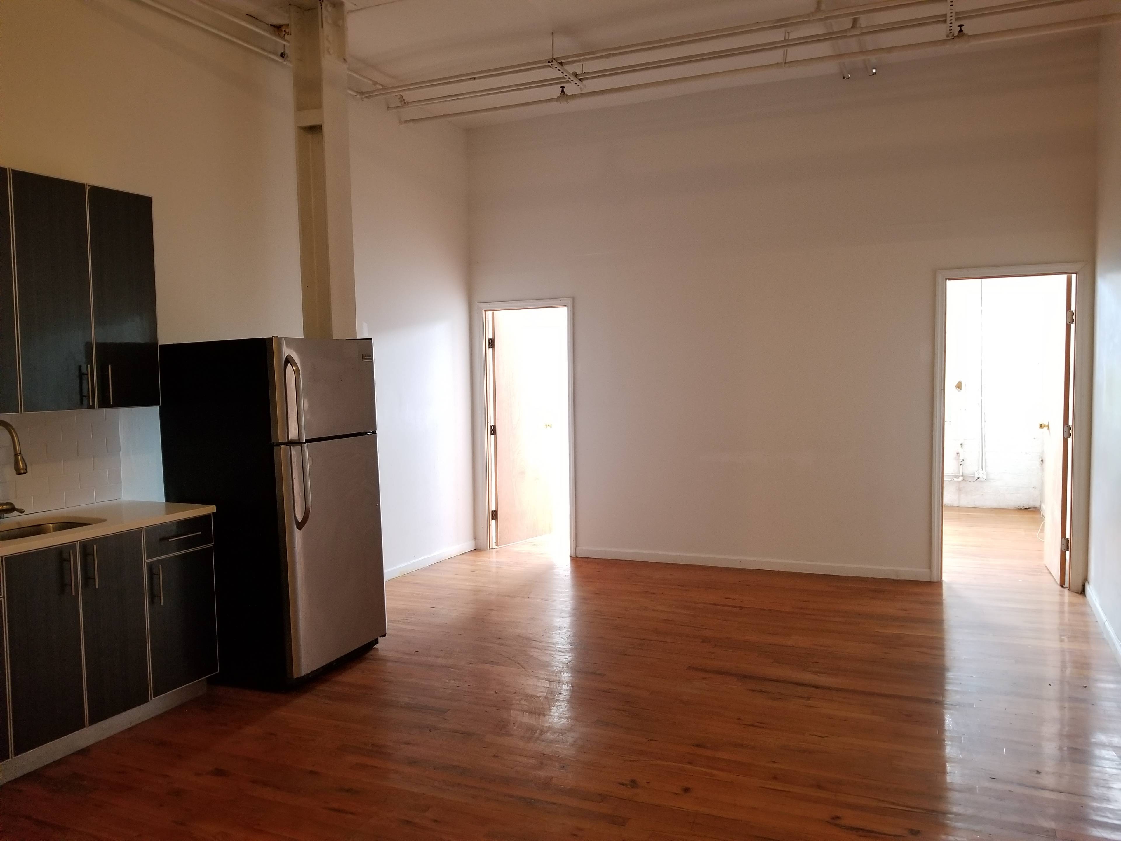 Huge 3 Bedroom Loft - Flex 4 Bed in Prime Bushwick No Fee Building