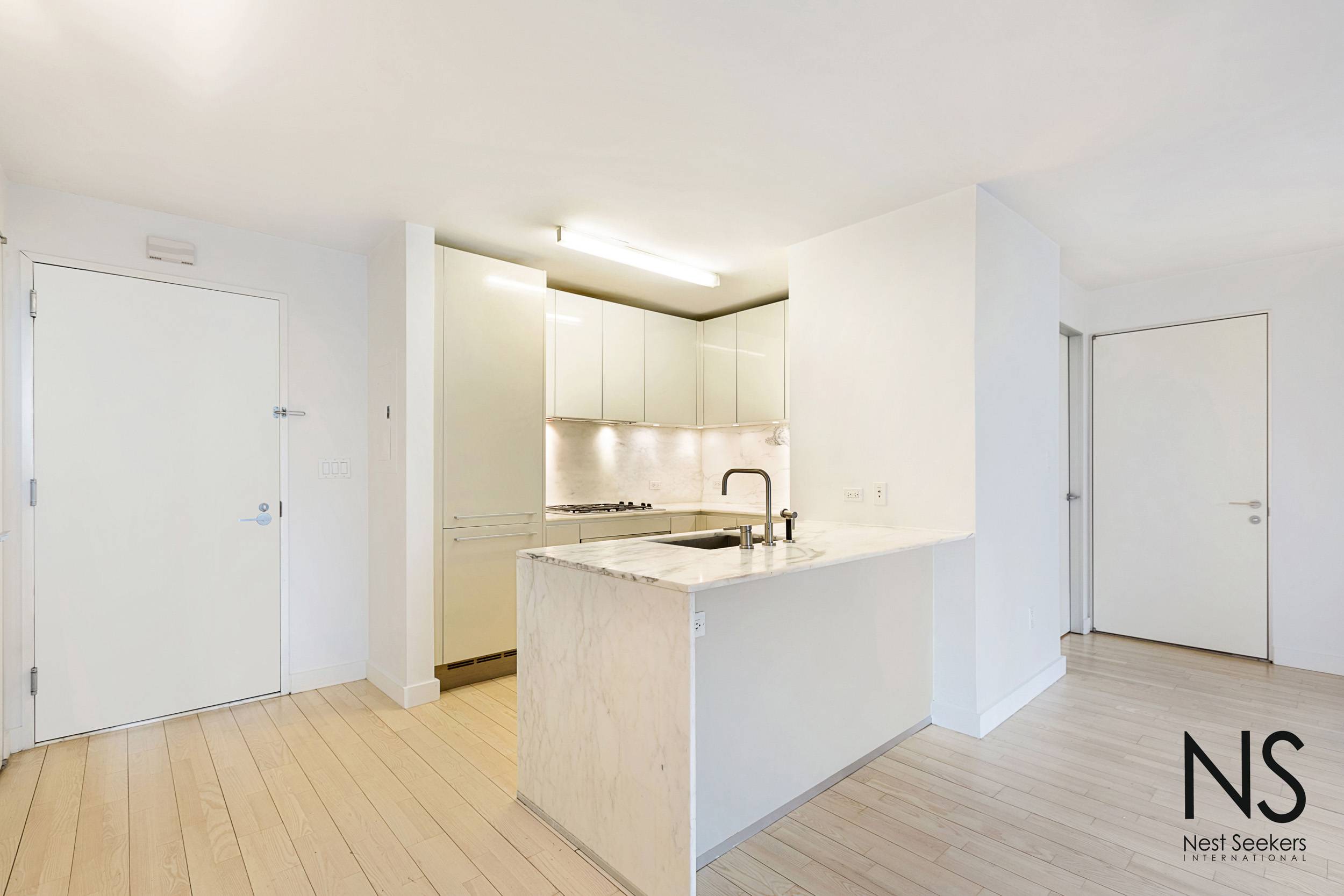Alcove Studio just steps from  Central  Park  at COLUMBUS CIRCLE