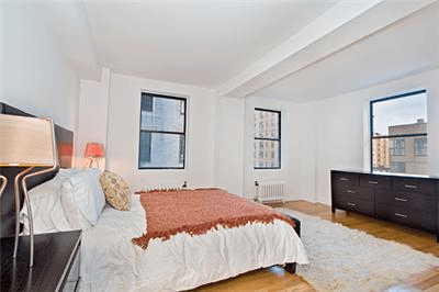 Upper West Side, Huge One Bedroom, Luxury Building, Pool, Gym, Near Subways- A Gem!