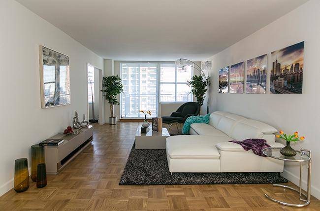 Upper East Side, 1 Bedroom with 1 Bath, Walk in Closet, Balcony, Dining Area, Large Living Room, Great Views, No Fee
