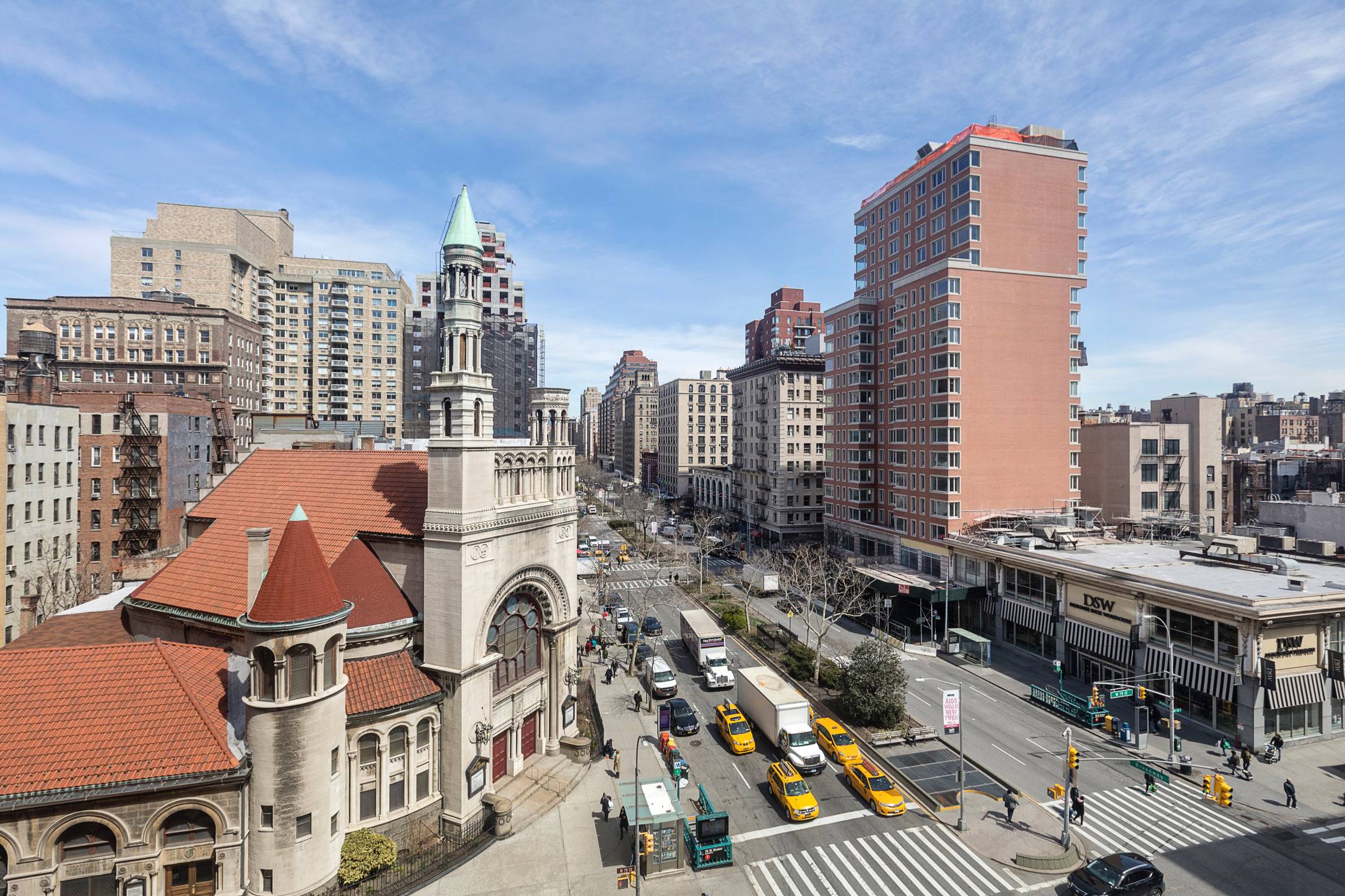 Desirable Corner Unit with Open City View at The Apthorp ラグジュアリーコンドレンタル