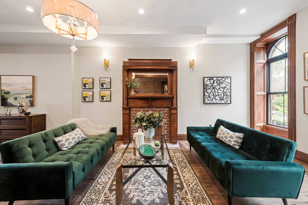 Beautifully Restored Brooklyn Brownstone