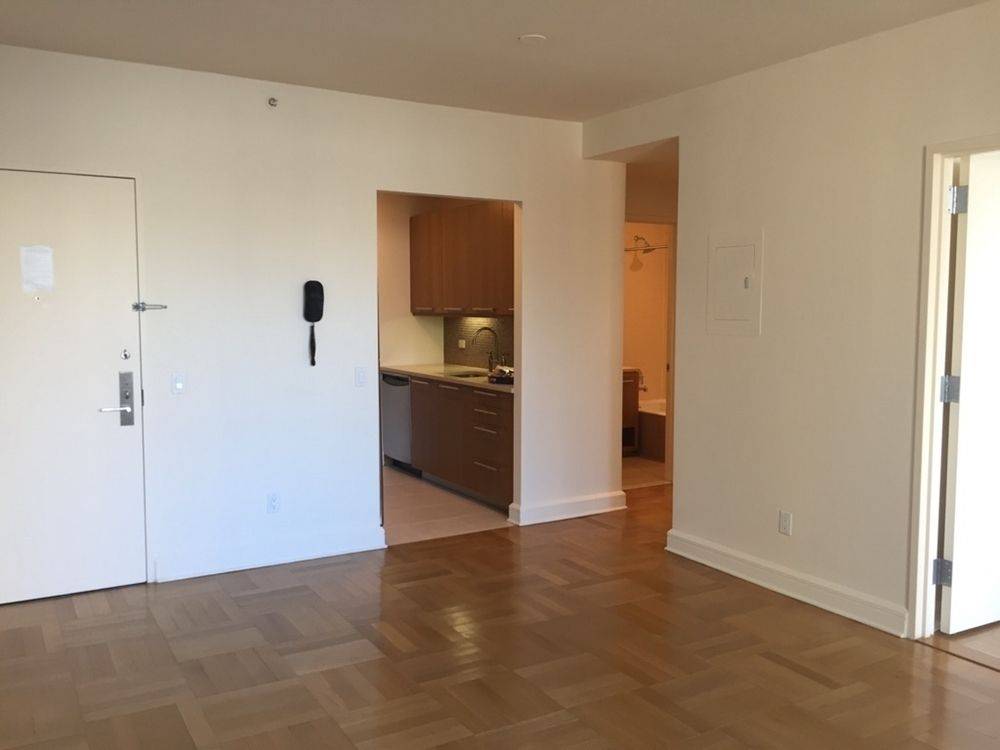 Lincoln Square 1 Bedroom**Gorgeous Views**Seconds from Riverside Park South**Bowling Alley**