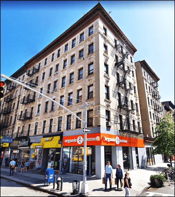 PRIME RETAIL, GOOD FOR RESTAURANT-W21/8th AVE--AVAILABLE NOW! VENTING IN PLACE-CHELSEA