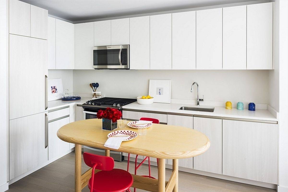 No Fee! One Bedroom in LIC with Park View and features an in-unit washer/dryer!