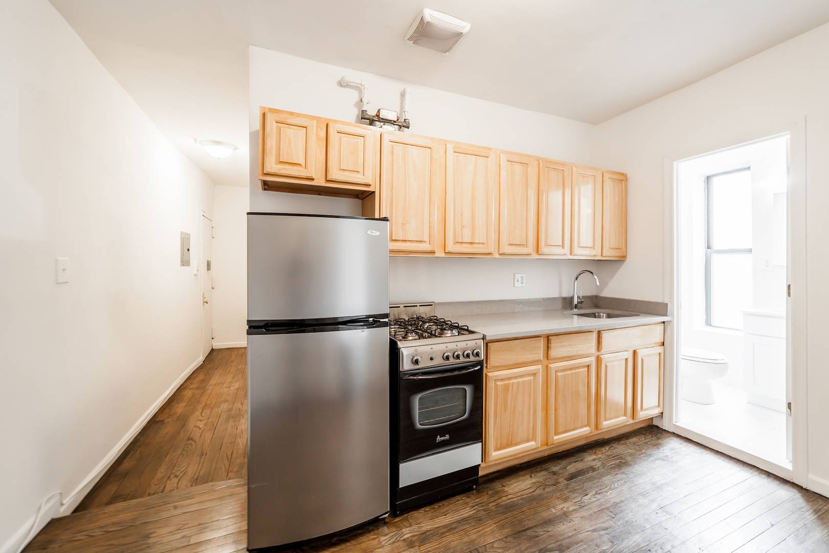 Amazing 2 Bedroom Apartment.. SOHO.. Close to NYU..Near Washington Sq Park..NYU