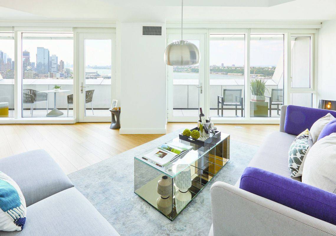 NO FEE ! Amazing Three Bedroom in Midtown West for Rent!!