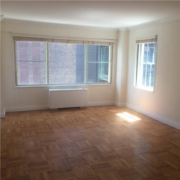 Spacious 1BR Bright & Sunny...No Fee