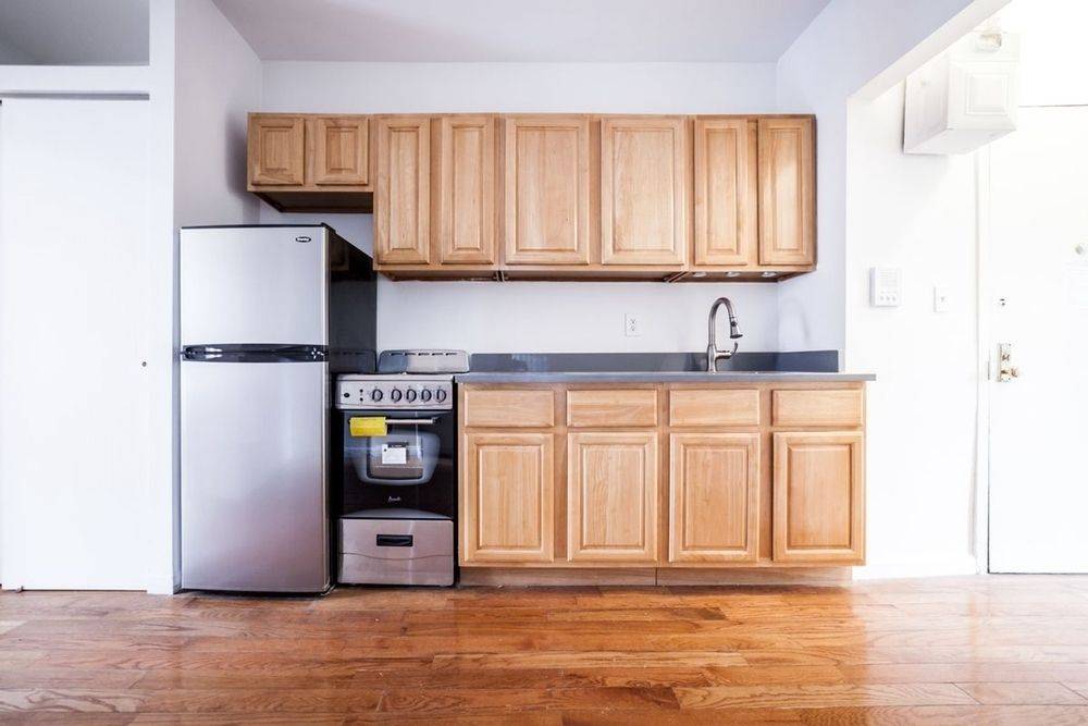 Bright 2 Bedroom.. Greenwich Village.. Close to NYU and Washington Square Park..