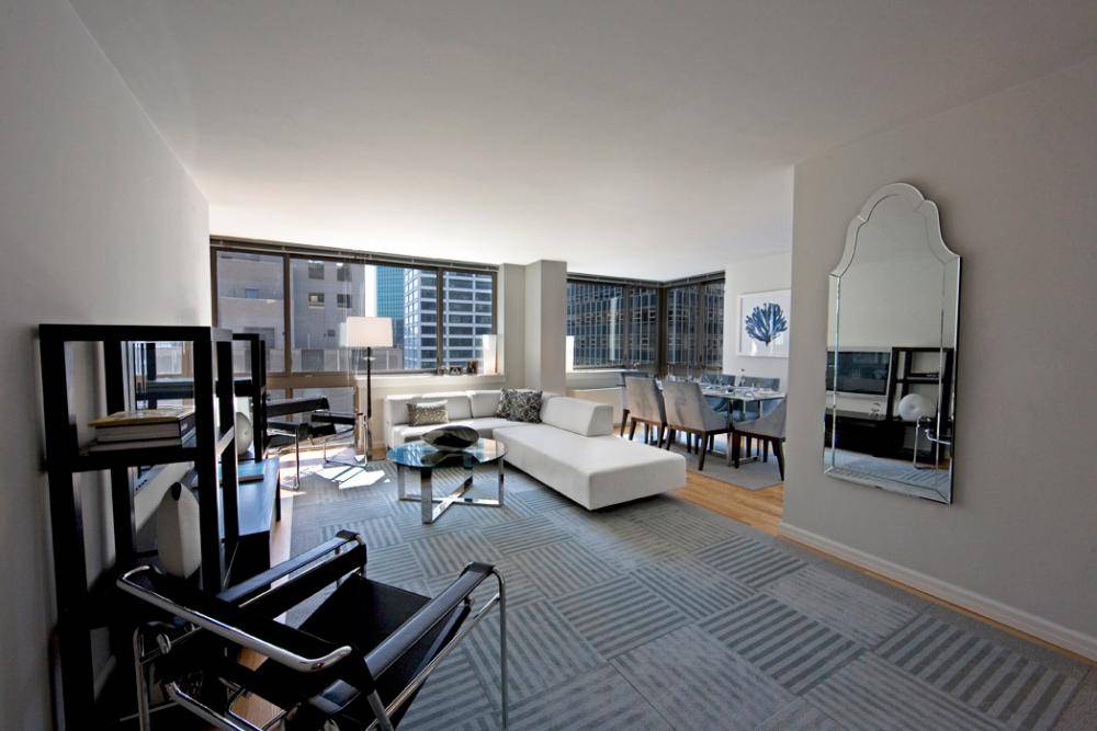 Corner Luxury 2 Bedroom**Natural Light**Floor to Ceiling Windows**Financial District