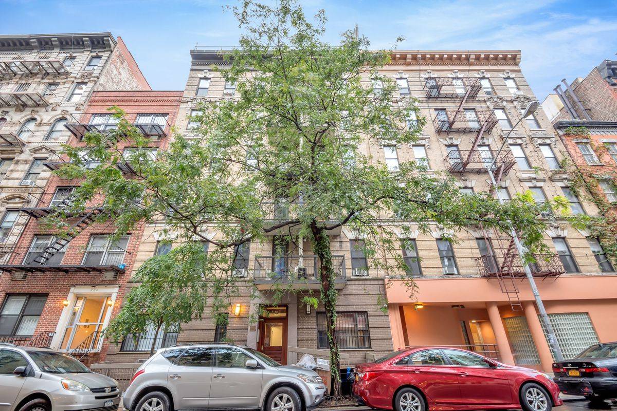 226 East 25th Street