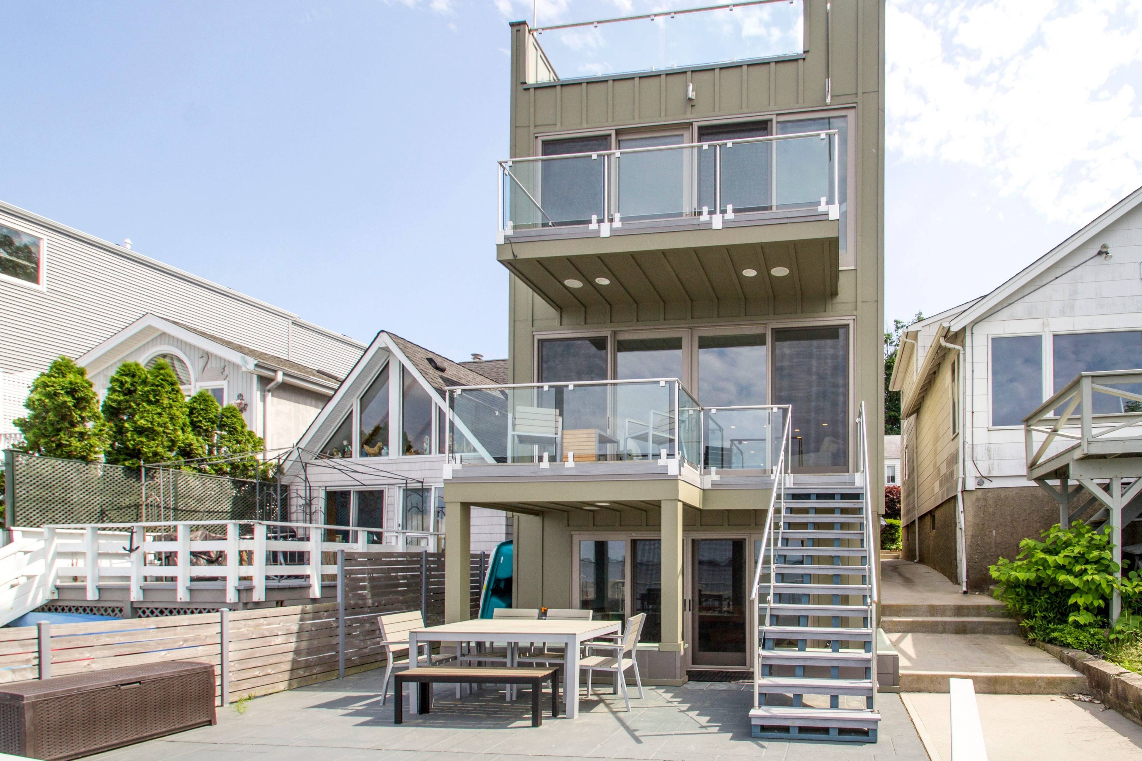 Fabulous 2700 Sq. Ft, 3 Bedroom, 3 Bath Waterfront Home in Centerport.