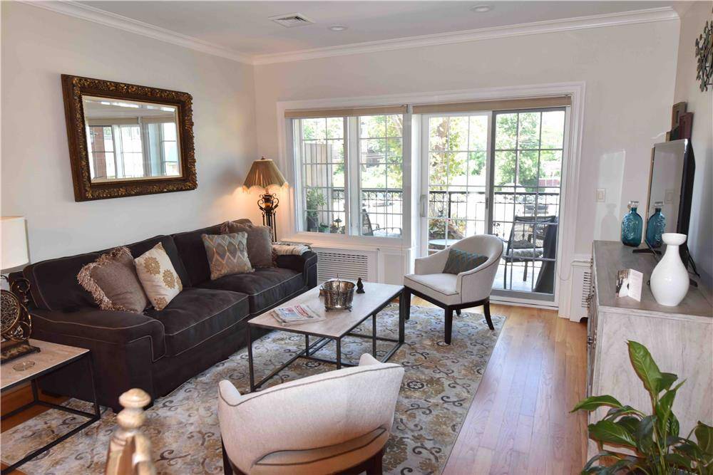 Another fantastic condo home.