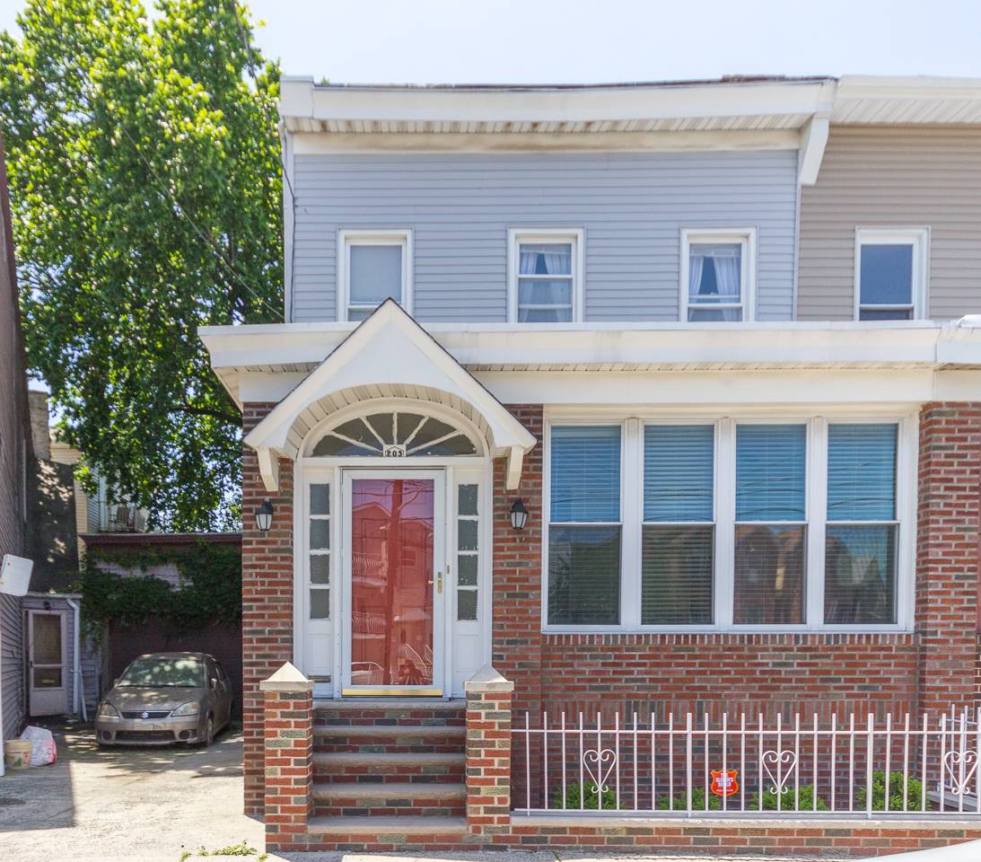 One Family Home in Jersey City