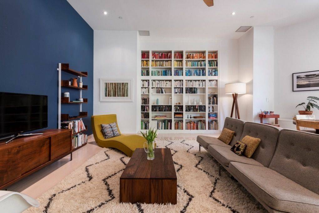 Beautiful 2 Bedroom - Triple Exposures - Central Park - Elegant Condominium