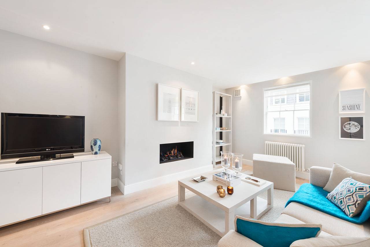 Luxury Modern 4 Bedroom Mews House, Knightsbridge, London
