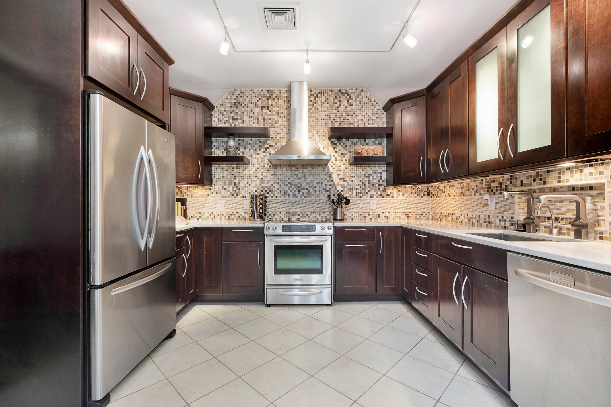 Fabulous 2 Bedroom Penthouse in Jersey City