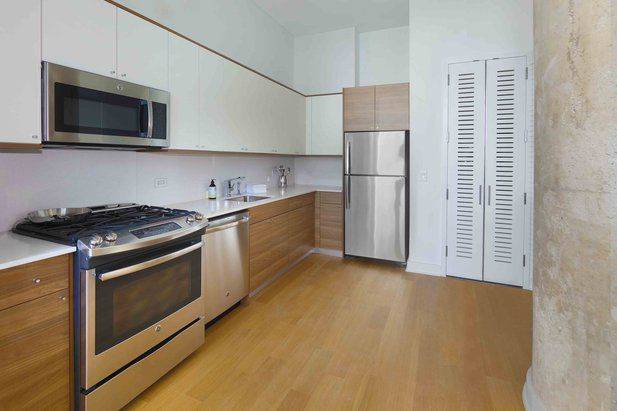 Amazing 2 Bedroom**Floor to Ceiling Windows**Courtyard Facing**Long Island City