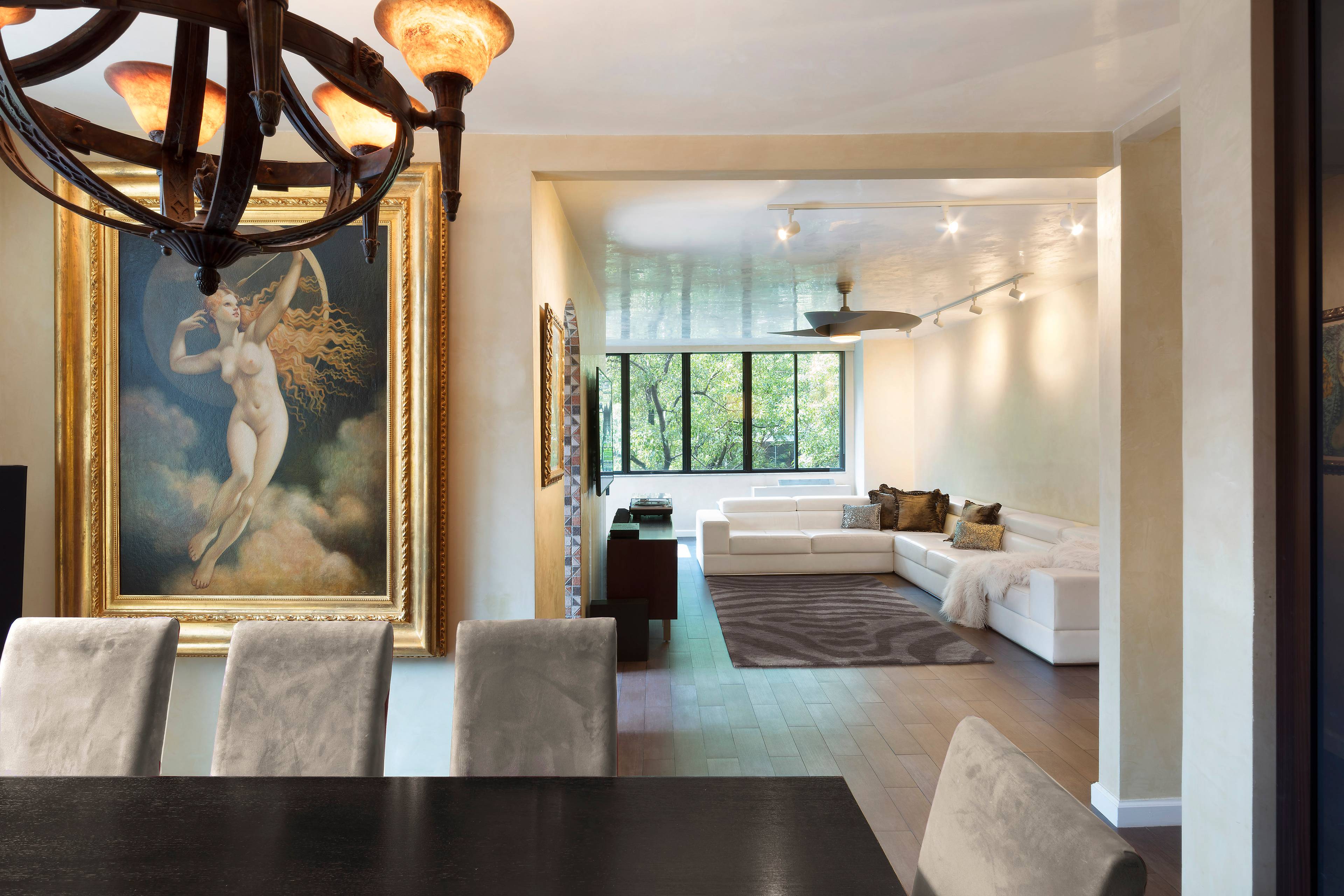 Expansive CONV 4 Bed/ 3 Bath in Prime Turtle Bay