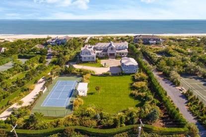 SPECTACULAR DUNE ROAD OCEANFRONT