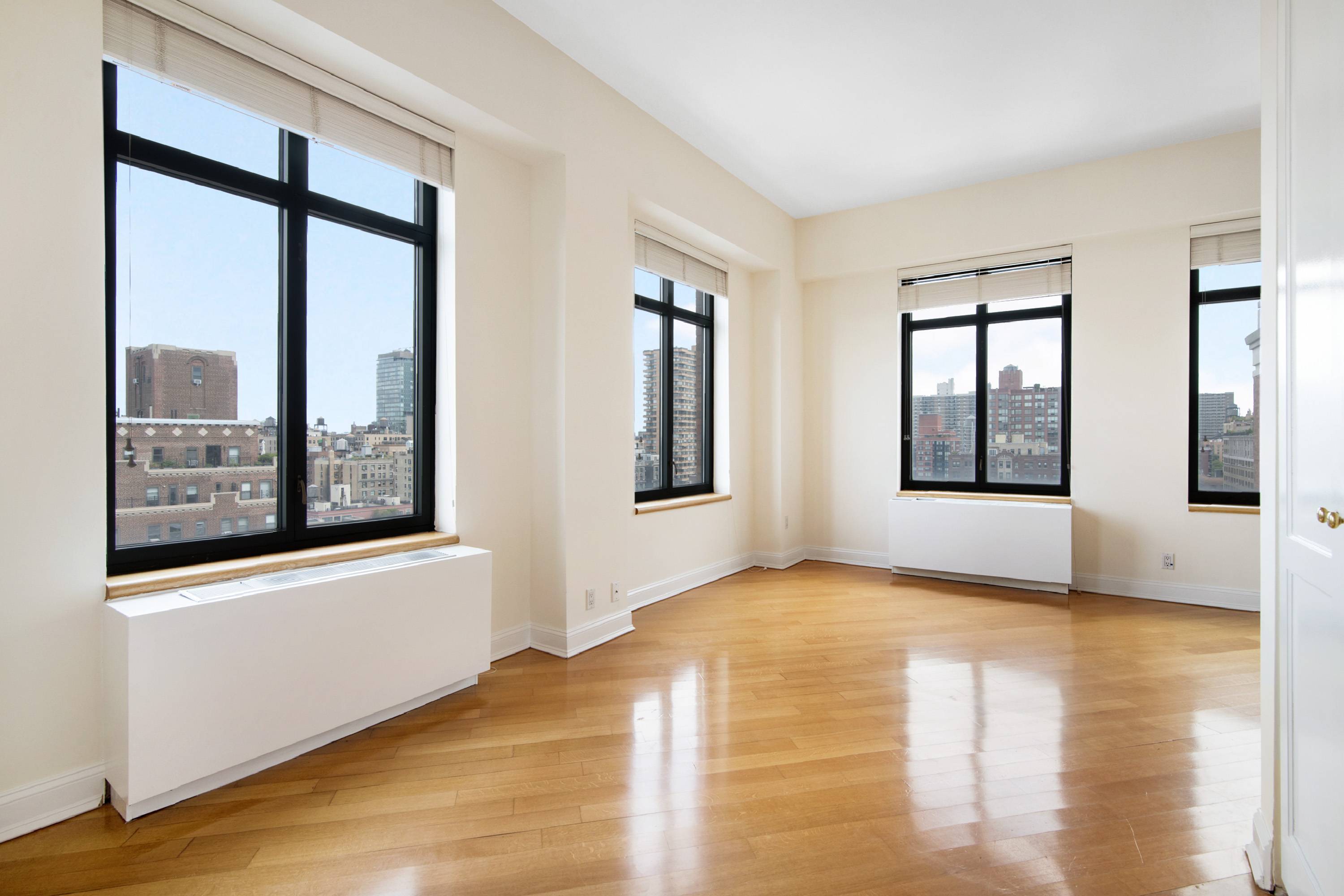 large Alcove  studio Penthouse  with breath-taking Hudson River views