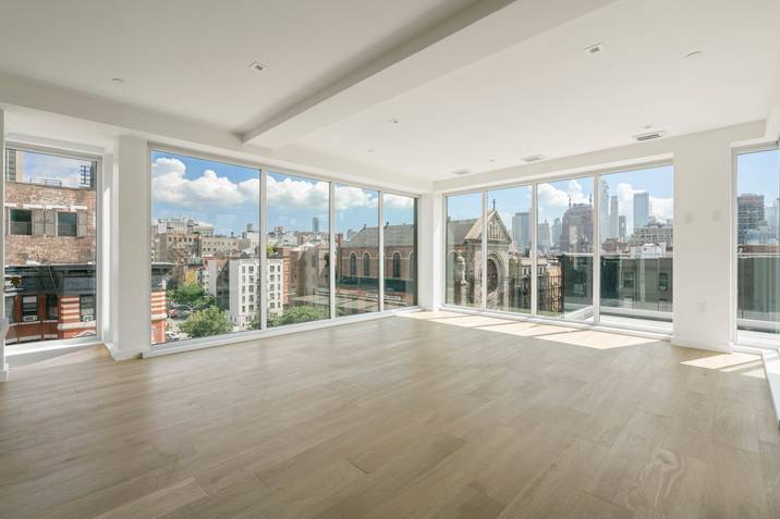 3 Bed, 2 Bath Triplex Penthouse w/ Large Private Rooftop for Rent in Greenwich Village's Newest Development