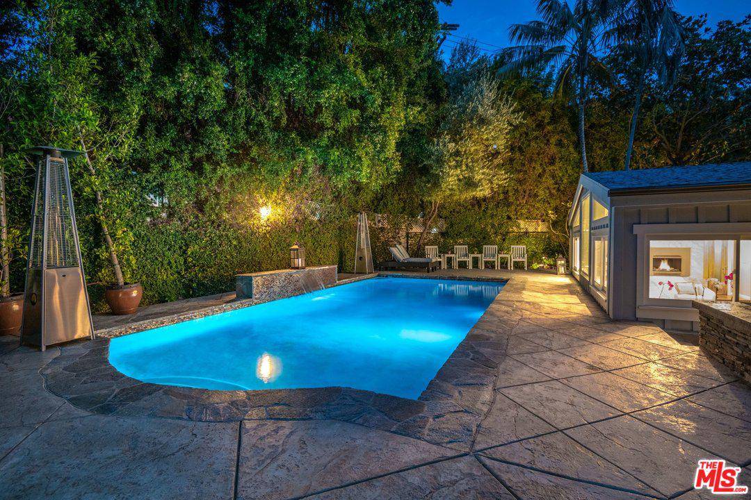 Beautifully renovated home on a large - 4 BR Single Family Bel Air Los Angeles