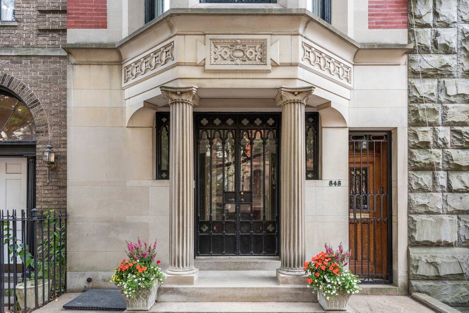 ELEGANT TOWNHOUSE TRIPLEX IN PRIME PARK SLOPE