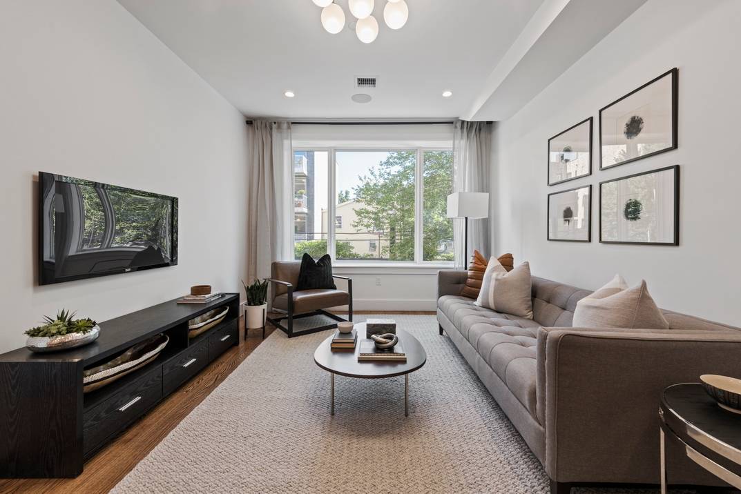 Amazing One Bedroom Condo in Bed Stuy