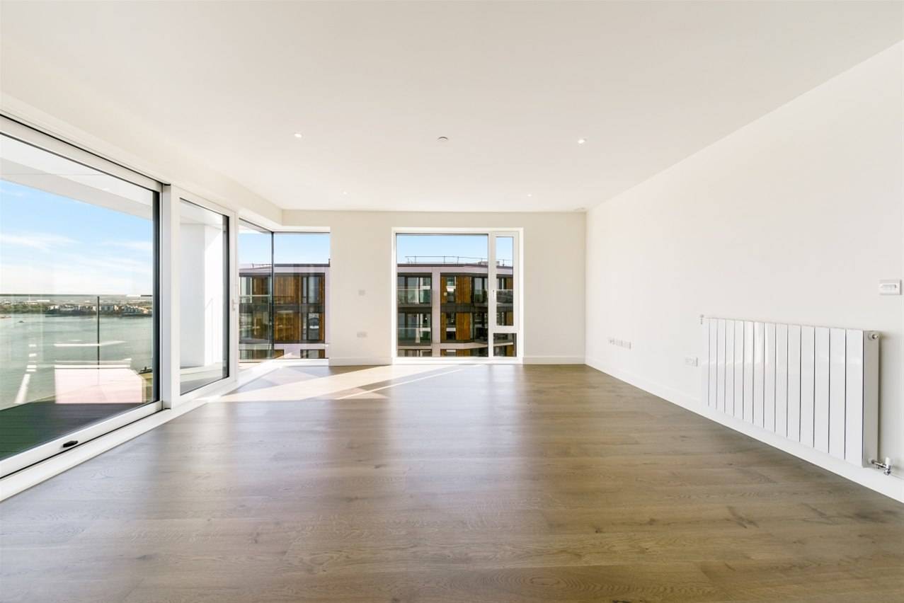 3 Bedroom Apartment with River Views,  Royal Arsenal Riverside