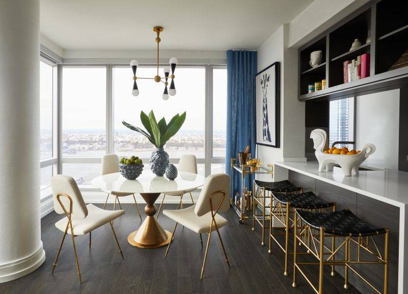 MIDTOWN WEST*** STUNNING 1BED/ 1BATH WITH ROOFTOP POOL AND SUNDECK, LUXURY FULL SERVICE BUILDING. MUST SEE. NO FEE