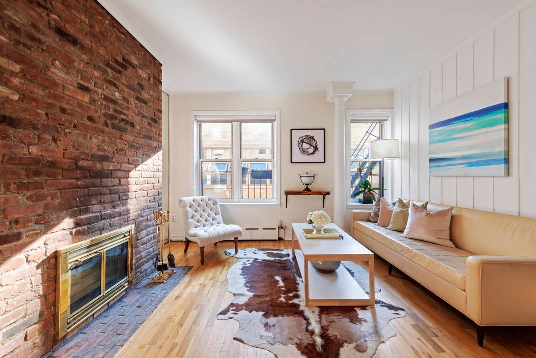 Charming Pre-War 2-Bed Co-Op in the heart of Gramercy