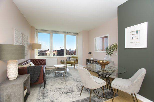Gorgeous 1 Bedroom**Manhattan Views**Floor to Ceiling Windows**Hunters Point**