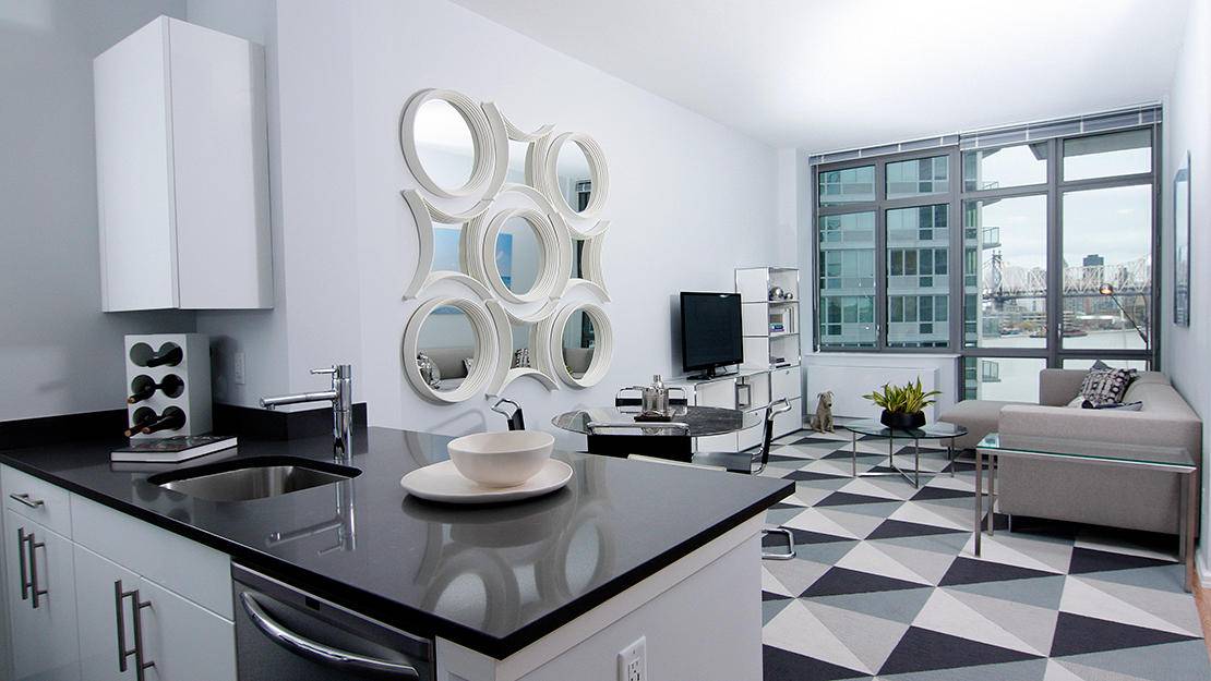 Corner Luxury 1 Bedroom**Water View**Balcony**Manhattan Views**Long Island City