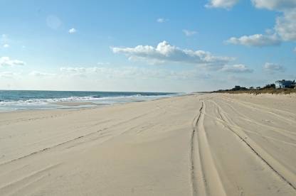 MONTAUK ..HITHER HILLS WITH OCEAN VIEWS