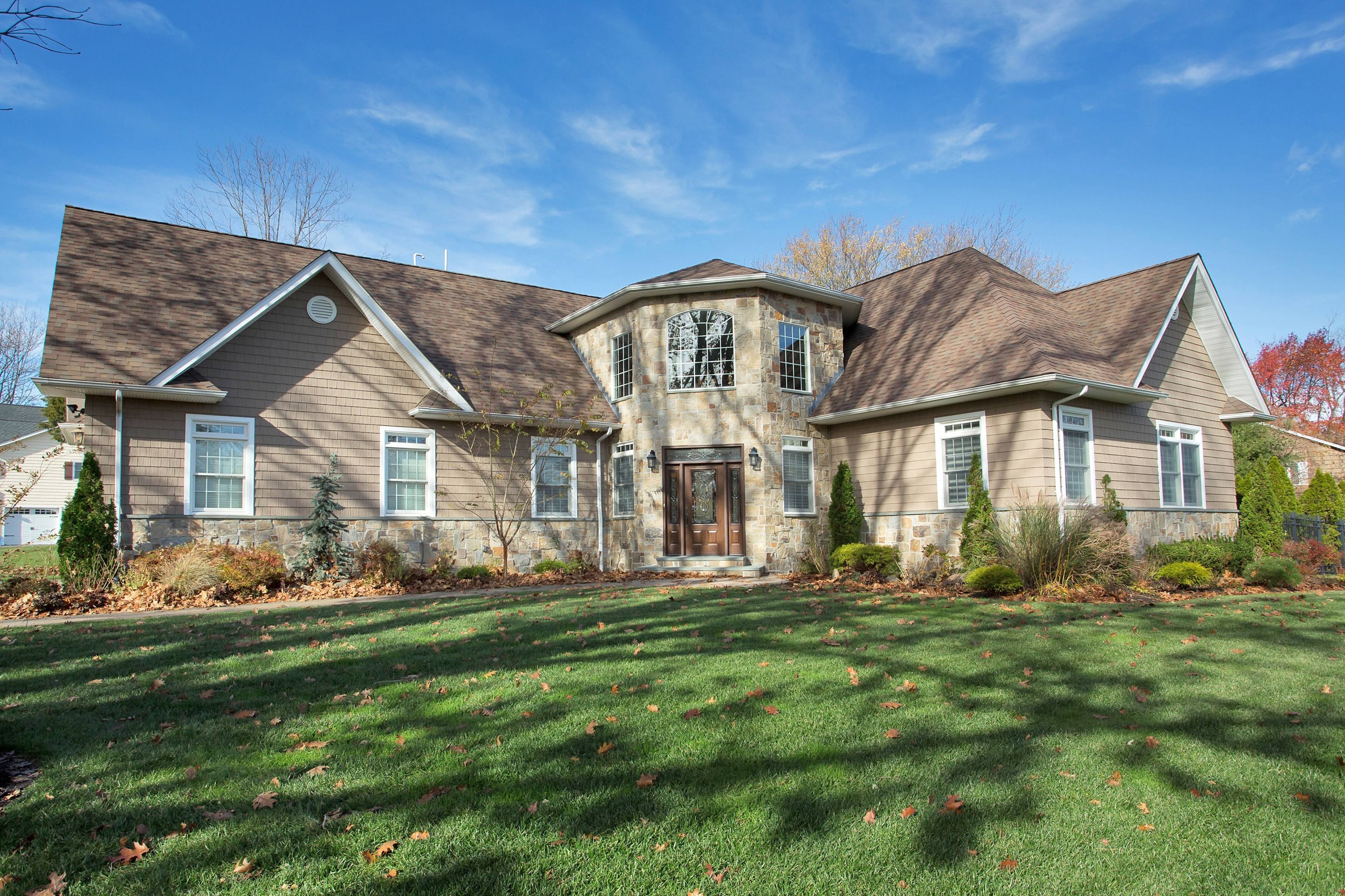 Stunning, Beautifully Appointed  New Colonial In Dix Hills
