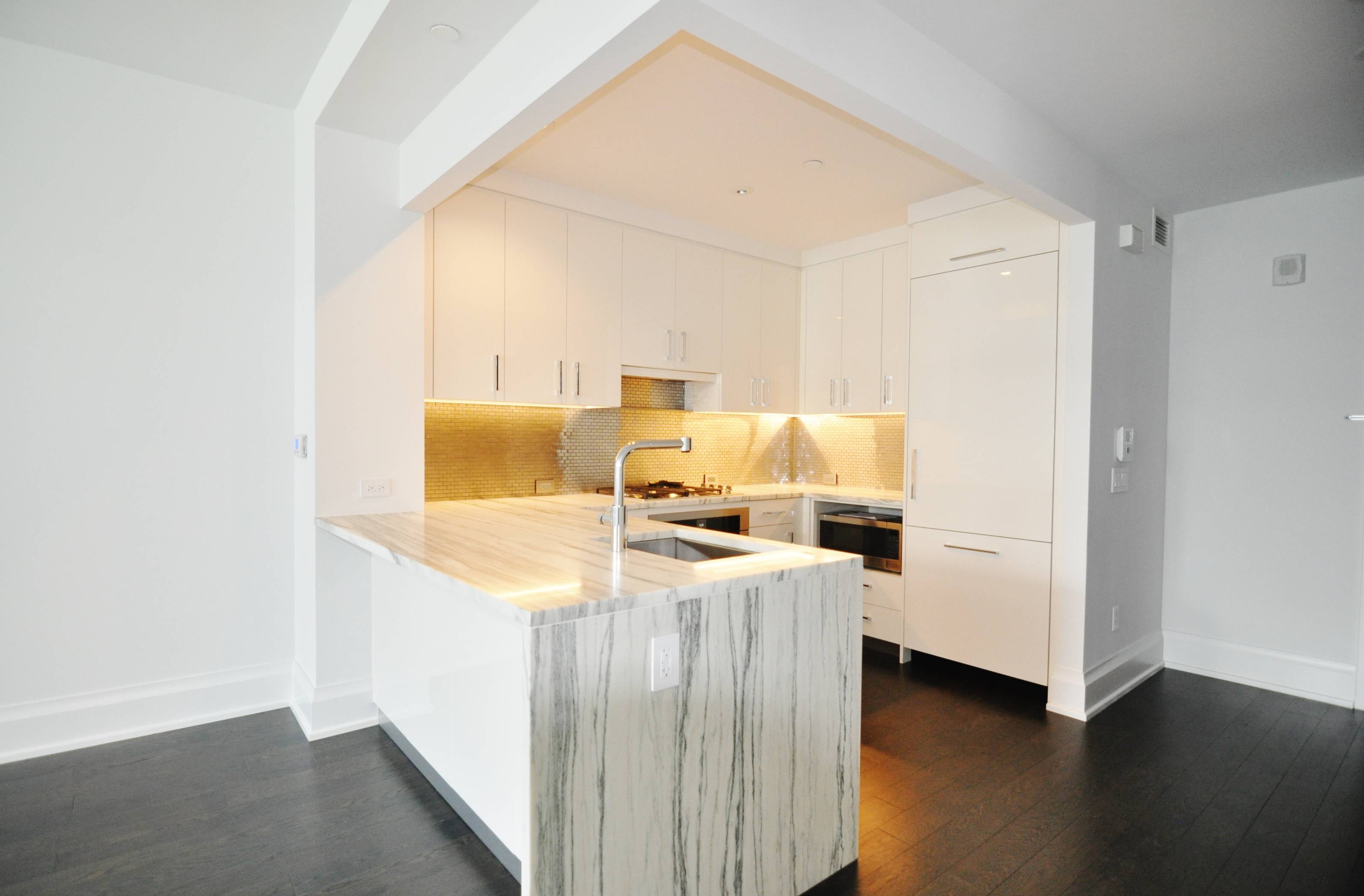 BEAUTIFUL ONE BEDROOM RESIDENCE AT ONE RIVERSIDE PARK!
