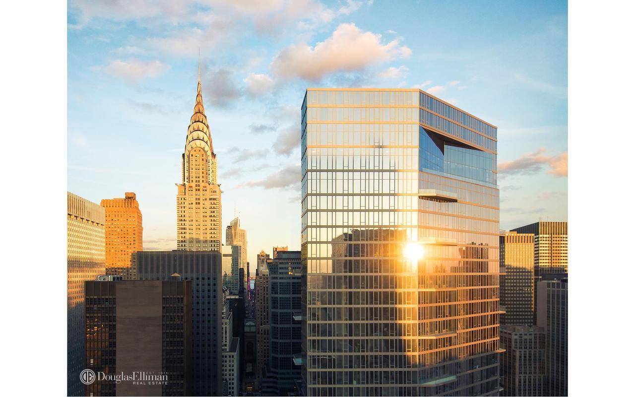 Full Service Luxury Two Bedroom in Midtown East (NO FEE)