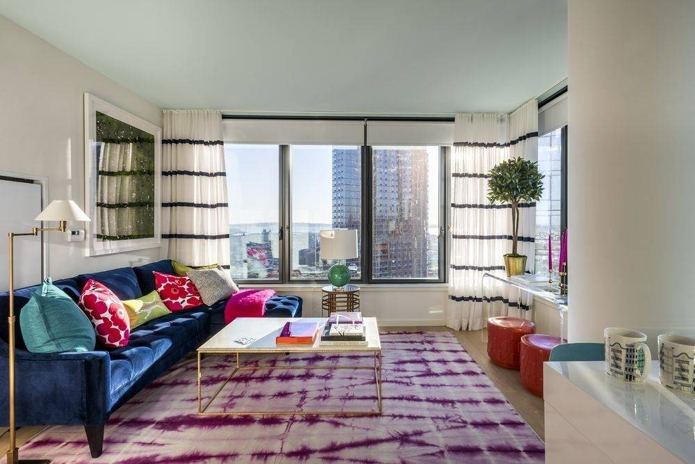 Unique NO FEE 1 Bed in High End Fort Green Neighborhood Minutes to 4 different Subway Stations