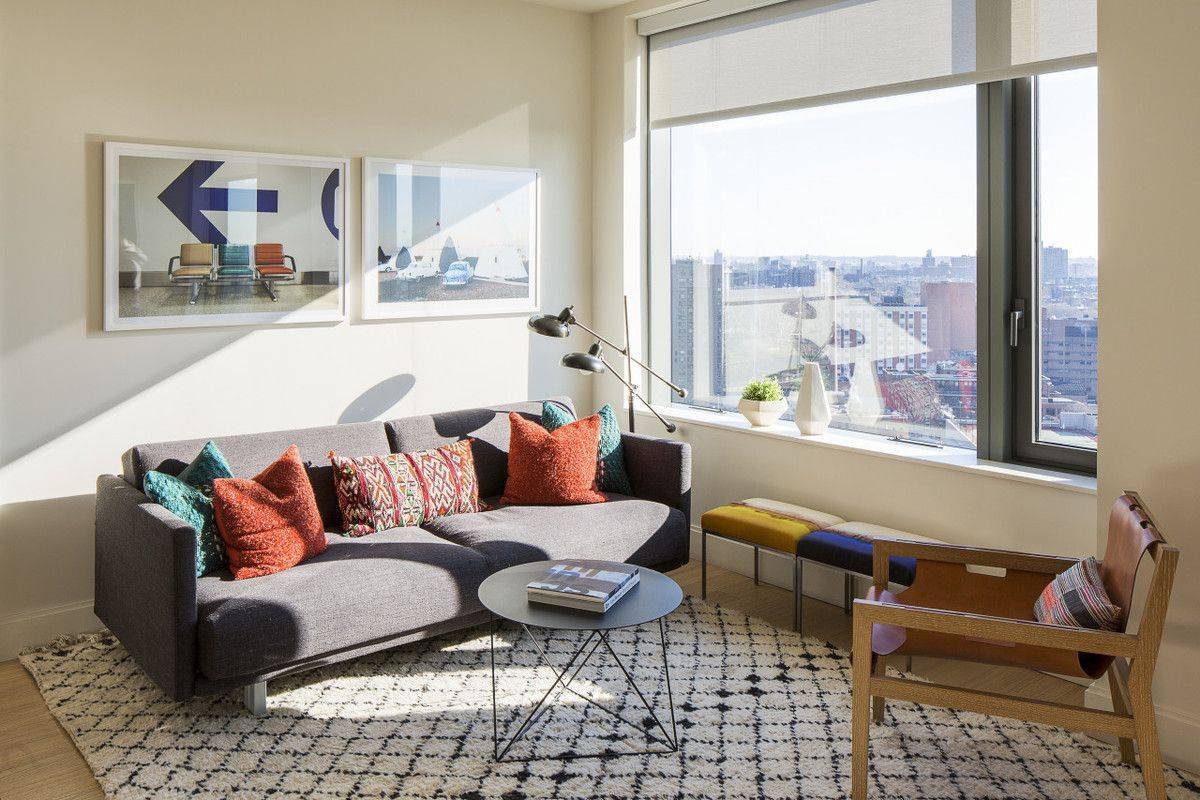 Corner 2 Bed Apartment in Luxury Downtown Brooklyn Building