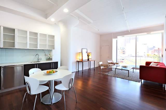 Bright and Sunny NO Fee 2 Bed/ 2 Bath in Fort Green
