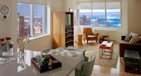 NO FEE * 850sf 1 Bedroom Plus Home Office, 3 Exposures on the 39th Floor!