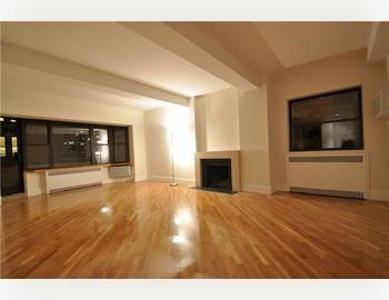E31 Street/Madison Ave...1800 SF..STEPS FROM EMPIRE ESTATE BUILDING/3BR,3BATH..DOORMAN BUILDING