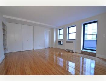 BREATH TAKING 4BR,3BATH**E31 street/Madison Ave..STEPS FROM THE GANSVOORT HOTEL**STEPS FROM PARK AVE**EMPIRE ESTATE BUILDING VIEW**