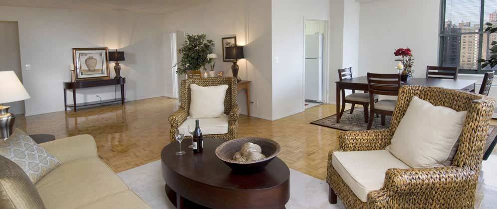 Spacious Luxury 1 Bedroom,1 Bathroom in the Upper West Side. New Granite Counter Tops with New Stainless Steel Appliances, Hardwood and Parquet Flooring, and Bay Windows that give you Spectacular Views of Central Park West.