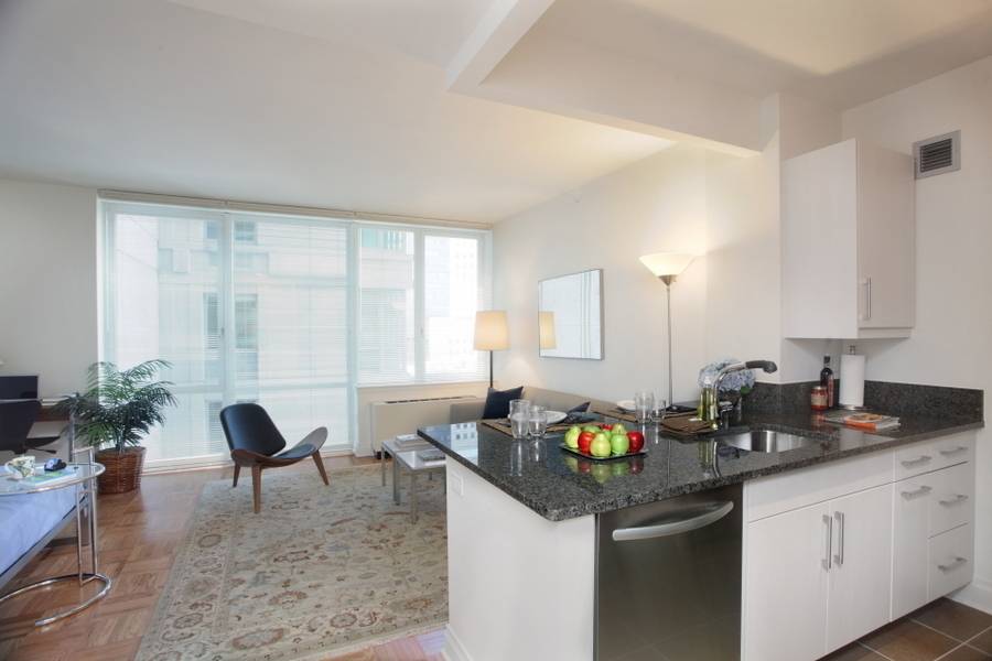 Upper East Luxury 2 Bedroom 2 Bath! NEW Development on Upper East Side! Washer/Dryer*Walk-in Closets*Modern NEW Construction*GYM*Roofdeck*NO FEE*AND MORE!! Call or Email NOW!!