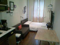 Newly Renovated Studio Apt **Great Location mins of Subway* W. Village** Will Not Last